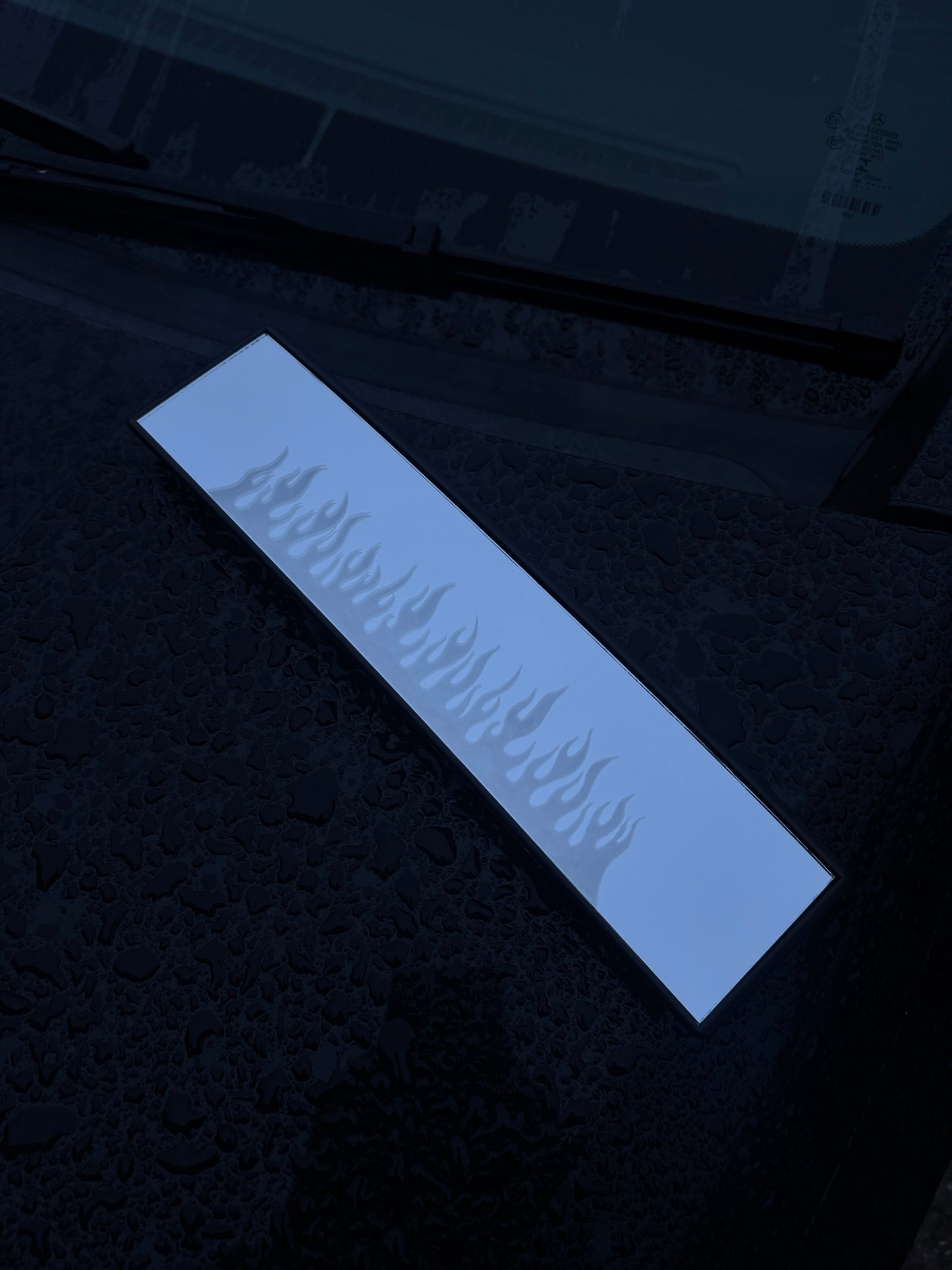 oglindă gravată cu flacără