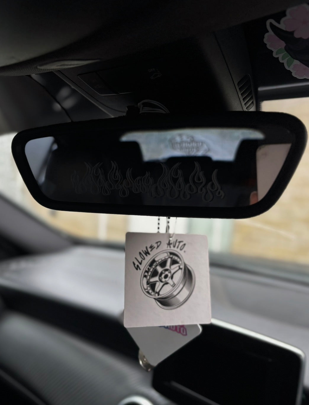 Autocolant cu flacără Fineline